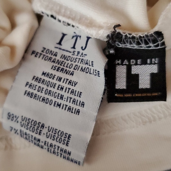 Gianfranco Ferre v-neck sleeveless top - Picture 5 of 6